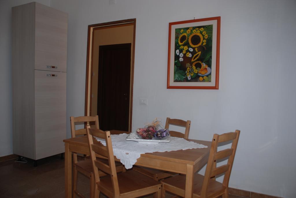 Ernest'S Apartment Fiumicino Zewnętrze zdjęcie
